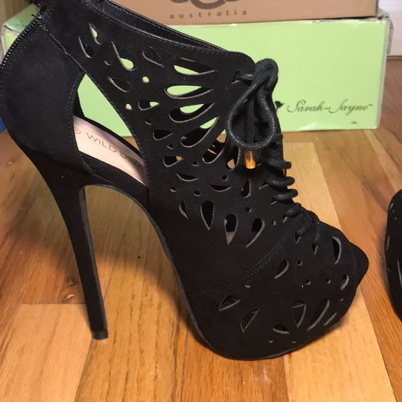 Black laced heels - Picture 5 of 5